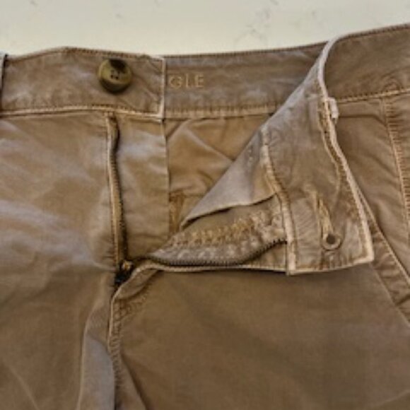 Women's American Eagle Dark Khaki Shorts Size 4 - Picture 3 of 7